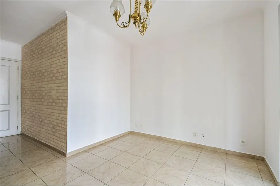 Apartamento com 2 quartos à venda, 64m2 em Aclimação, São Paulo - SP - imagem 3 Foto 3 de Apartamento com 2 quartos à venda, 64m2 em Aclimação, São Paulo - SP