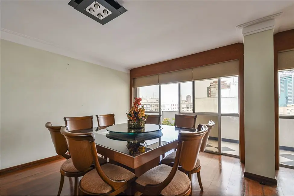 Foto 7 de Apartamento com 3 quartos à venda, 241m2 em Aclimação, São Paulo - SP