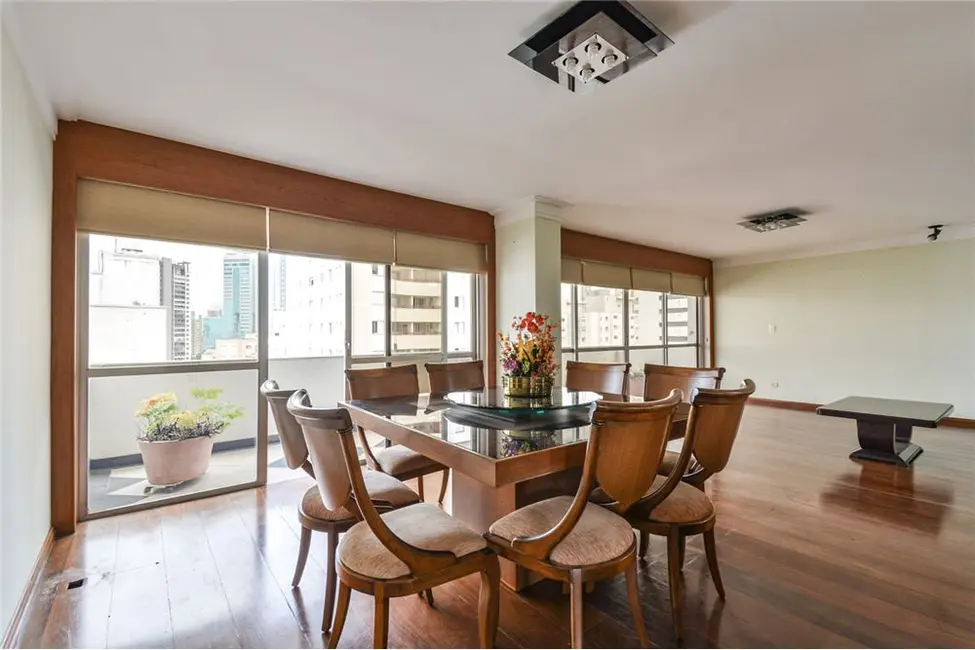 Foto 8 de Apartamento com 3 quartos à venda, 241m2 em Aclimação, São Paulo - SP