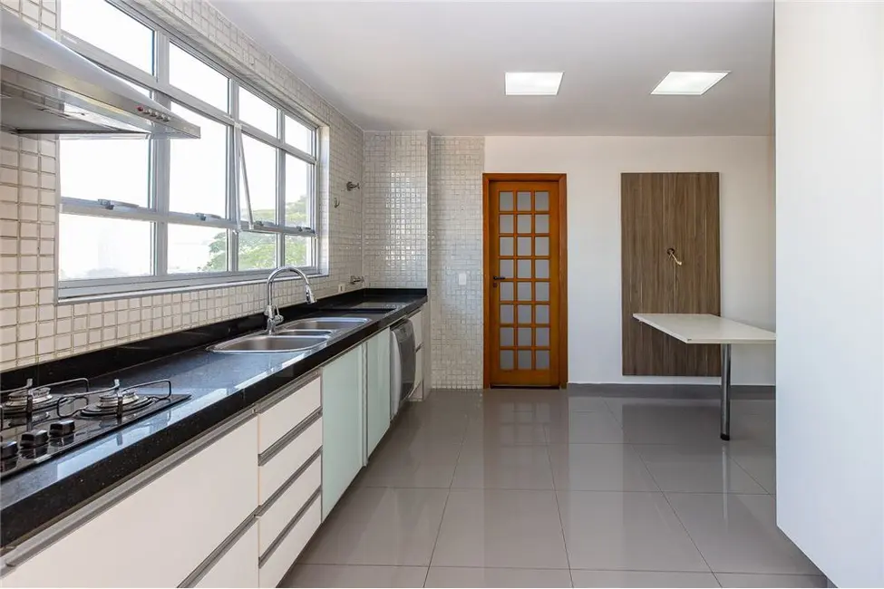 Apartamento com 3 quartos à venda, 183m2 em Chácara Santo Antônio (Zona Sul), São Paulo - SP - imagem 2 Foto 2 de Apartamento com 3 quartos à venda, 183m2 em Chácara Santo Antônio (Zona Sul), São Paulo - SP