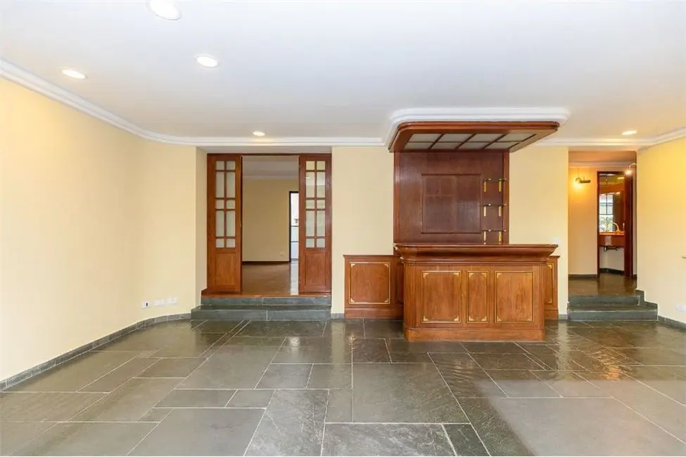 Apartamento com 5 quartos à venda, 220m2 em Indianópolis, São Paulo - SP - imagem 7 Foto 7 de Apartamento com 5 quartos à venda, 220m2 em Indianópolis, São Paulo - SP