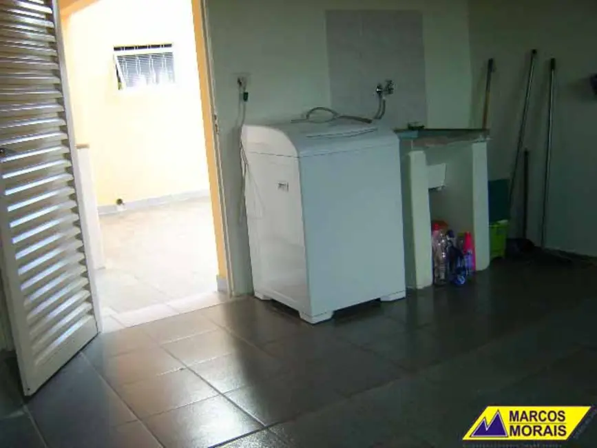 Casa com 2 quartos à venda, 300m2 em Vila Jardini, Sorocaba - SP - imagem 8 Foto 8 de Casa com 2 quartos à venda, 300m2 em Vila Jardini, Sorocaba - SP