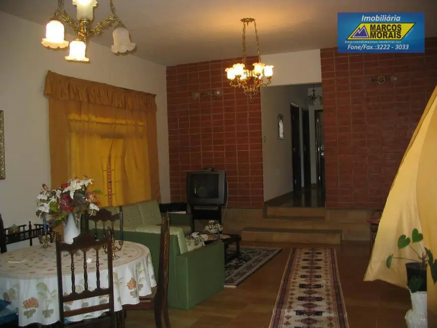 Casa com 3 quartos à venda, 2517m2 em Loteamento Dinorá Rosa, Sorocaba - SP - imagem 3 Foto 3 de Casa com 3 quartos à venda, 2517m2 em Loteamento Dinorá Rosa, Sorocaba - SP