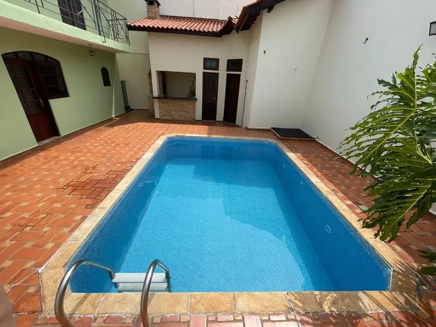 Casa com 5 quartos à venda, 360m2 em Jardim Pagliato, Sorocaba - SP - imagem 9 Foto 9 de Casa com 5 quartos à venda, 360m2 em Jardim Pagliato, Sorocaba - SP