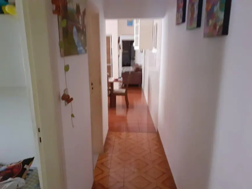 Casa com 3 quartos à venda, 180m2 em Centro, Sorocaba - SP - imagem 4 Foto 4 de Casa com 3 quartos à venda, 180m2 em Centro, Sorocaba - SP