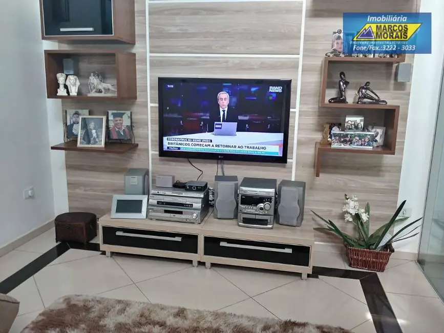 Casa de Condomínio com 3 quartos à venda, 397m2 em Parque Santa Isabel, Sorocaba - SP - imagem 3 Foto 3 de Casa de Condomínio com 3 quartos à venda, 397m2 em Parque Santa Isabel, Sorocaba - SP
