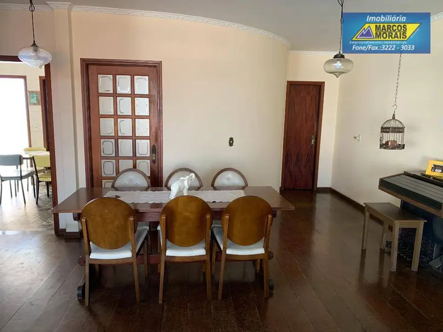 Casa com 4 quartos à venda, 300m2 em Vila Independência, Sorocaba - SP - imagem 8 Foto 8 de Casa com 4 quartos à venda, 300m2 em Vila Independência, Sorocaba - SP