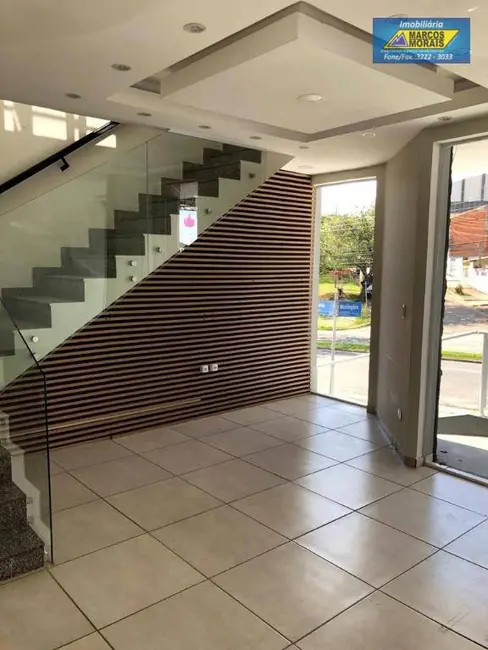 Sala Comercial à venda, 214m2 em Jardim Emília, Sorocaba - SP - imagem 3 Foto 3 de Sala Comercial à venda, 214m2 em Jardim Emília, Sorocaba - SP