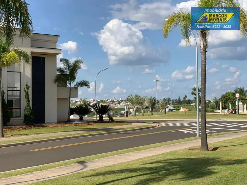 Foto 8 de Casa de Condomínio com 3 quartos à venda, 600m2 em Votorantim - SP