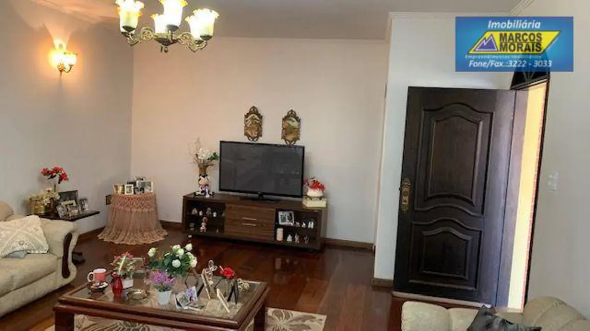 Casa com 3 quartos à venda, 300m2 em Vila Assis, Sorocaba - SP - imagem 4 Foto 4 de Casa com 3 quartos à venda, 300m2 em Vila Assis, Sorocaba - SP