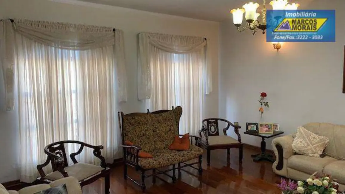 Casa com 3 quartos à venda, 300m2 em Vila Assis, Sorocaba - SP - imagem 3 Foto 3 de Casa com 3 quartos à venda, 300m2 em Vila Assis, Sorocaba - SP