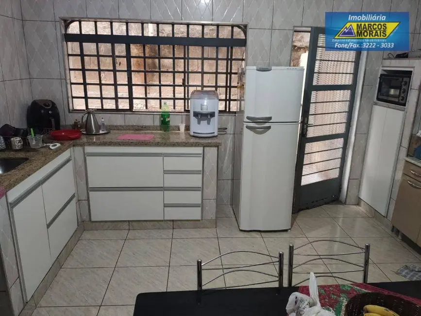Casa com 3 quartos à venda, 220m2 em Jardim Simus, Sorocaba - SP - imagem 5 Foto 5 de Casa com 3 quartos à venda, 220m2 em Jardim Simus, Sorocaba - SP