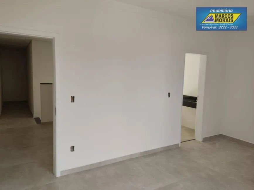 Casa com 3 quartos à venda, 125m2 em Jardim Prestes de Barros, Sorocaba - SP - imagem 3 Foto 3 de Casa com 3 quartos à venda, 125m2 em Jardim Prestes de Barros, Sorocaba - SP