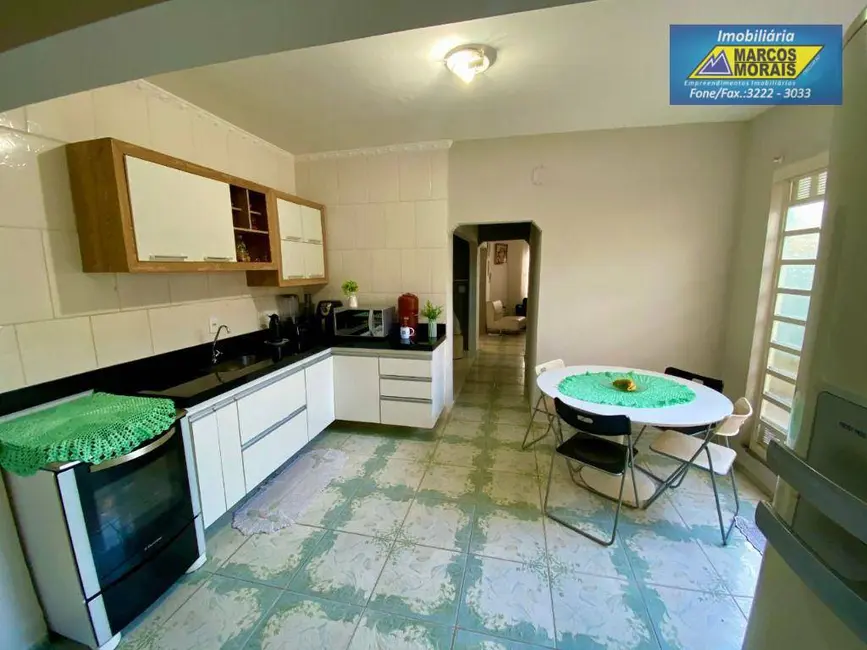 Casa com 4 quartos à venda, 150m2 em Conjunto Habitacional Júlio de Mesquita Filho, Sorocaba - SP - imagem 8 Foto 8 de Casa com 4 quartos à venda, 150m2 em Conjunto Habitacional Júlio de Mesquita Filho, Sorocaba - SP