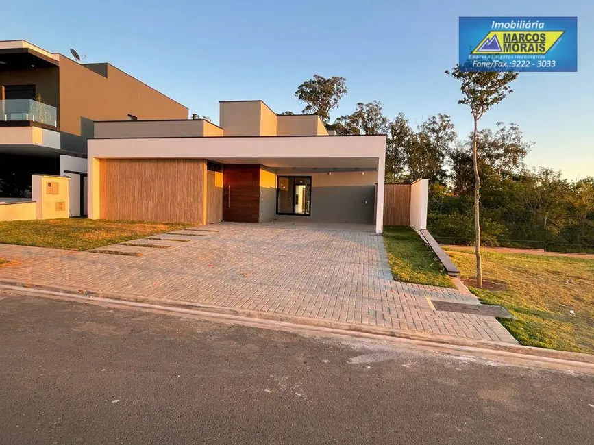 Foto 3 de Casa de Condomínio com 3 quartos à venda, 230m2 em Votorantim - SP