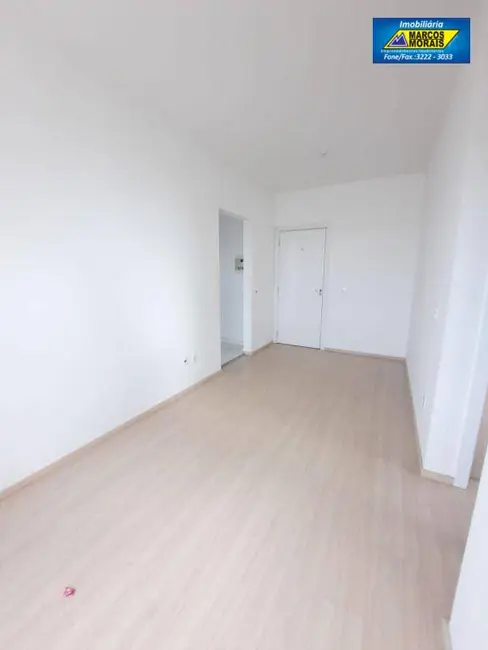 Foto 2 de Apartamento com 2 quartos à venda e para alugar, 50m2 em Lopes de Oliveira, Sorocaba - SP