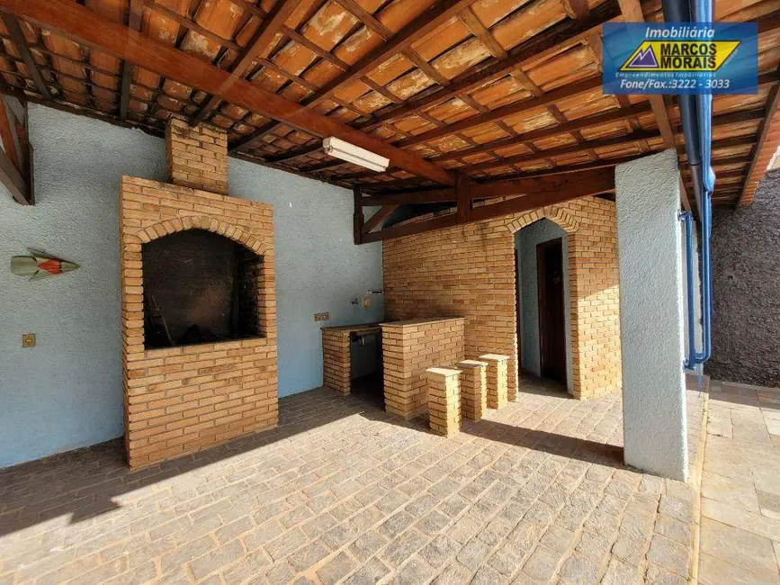 Casa com 3 quartos para alugar, 760m2 em Jardim Santa Rosália, Sorocaba - SP - imagem 7 Foto 7 de Casa com 3 quartos para alugar, 760m2 em Jardim Santa Rosália, Sorocaba - SP