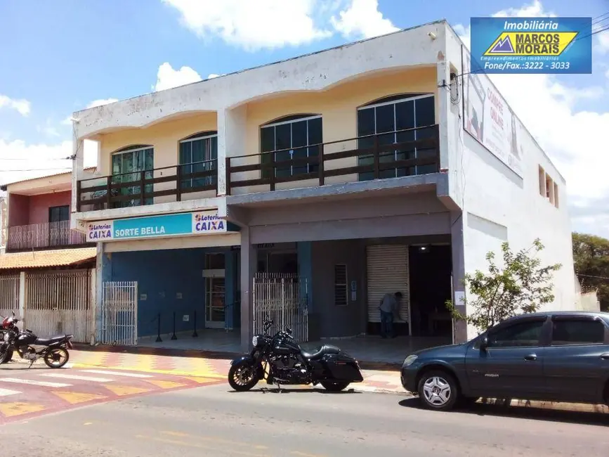 Foto 2 de Casa com 3 quartos à venda, 552m2 em Salto De Pirapora - SP