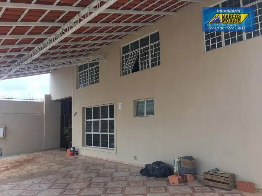 Casa com 5 quartos à venda, 1000m2 em Jardim Santa Rosália, Sorocaba - SP - imagem 5 Foto 5 de Casa com 5 quartos à venda, 1000m2 em Jardim Santa Rosália, Sorocaba - SP