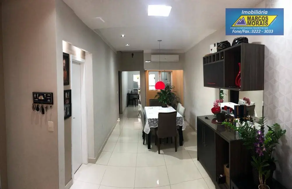 Casa de Condomínio com 3 quartos à venda, 200m2 em Wanel Ville, Sorocaba - SP - imagem 3 Foto 3 de Casa de Condomínio com 3 quartos à venda, 200m2 em Wanel Ville, Sorocaba - SP