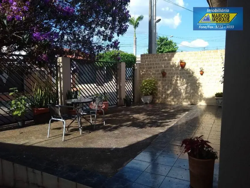 Foto 3 de Casa com 3 quartos à venda, 250m2 em Jardim Guarujá, Sorocaba - SP