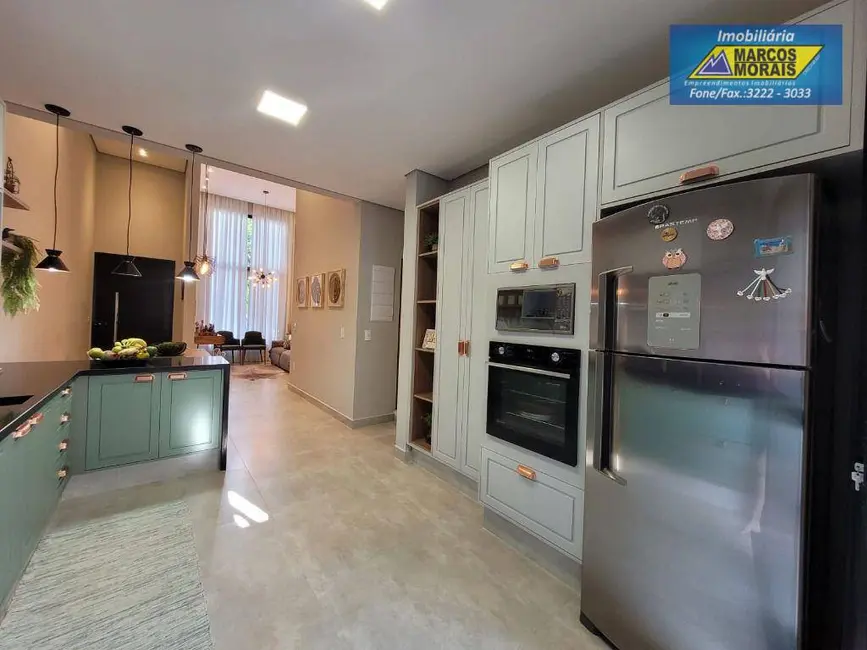 Casa de Condomínio com 3 quartos à venda, 190m2 em Cajuru do Sul, Sorocaba - SP - imagem 3 Foto 3 de Casa de Condomínio com 3 quartos à venda, 190m2 em Cajuru do Sul, Sorocaba - SP