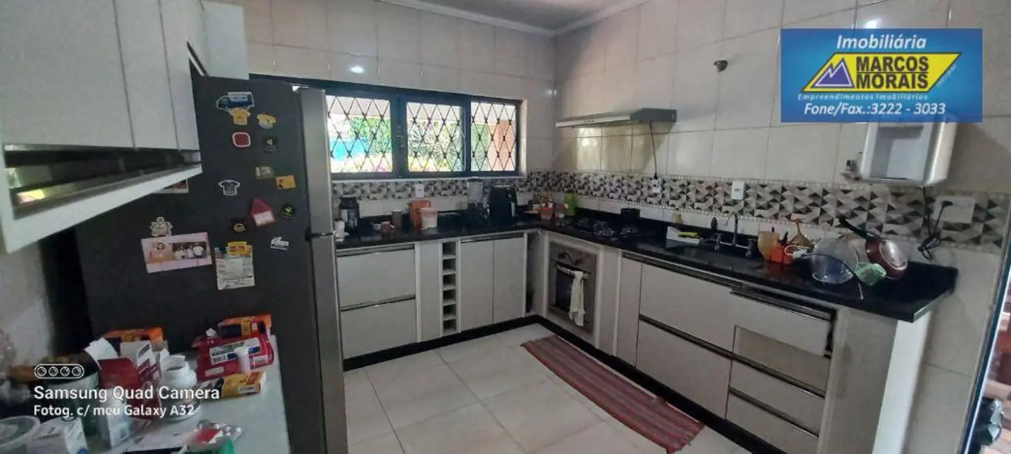 Casa de Condomínio com 3 quartos à venda, 1370m2 em Aracoiaba Da Serra - SP - imagem 5 Foto 5 de Casa de Condomínio com 3 quartos à venda, 1370m2 em Aracoiaba Da Serra - SP