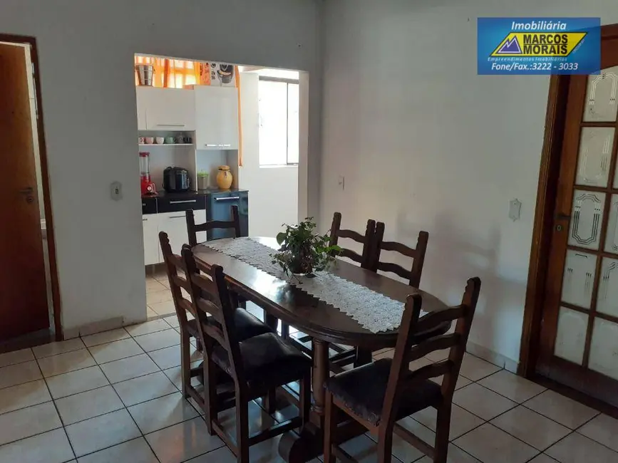 Casa com 5 quartos à venda, 240m2 em Jardim Simus, Sorocaba - SP - imagem 3 Foto 3 de Casa com 5 quartos à venda, 240m2 em Jardim Simus, Sorocaba - SP
