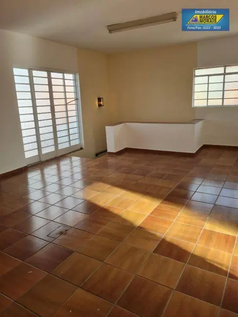 Foto 4 de Casa com 3 quartos para alugar, 300m2 em Vila Olímpia, Sorocaba - SP