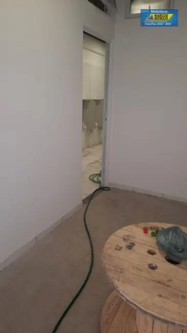 Foto 3 de Sala Comercial para alugar, 30m2 em Jardim Toledo, Votorantim - SP