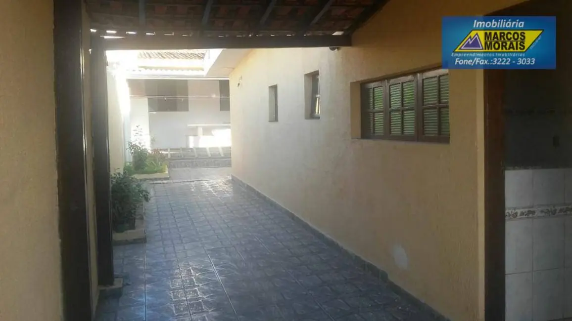 Casa com 3 quartos à venda, 300m2 em Jardim Vera Cruz, Sorocaba - SP - imagem 4 Foto 4 de Casa com 3 quartos à venda, 300m2 em Jardim Vera Cruz, Sorocaba - SP