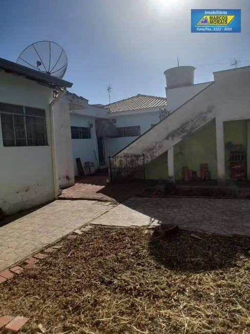 Casa com 3 quartos à venda, 325m2 em Vila Assis, Sorocaba - SP - imagem 3 Foto 3 de Casa com 3 quartos à venda, 325m2 em Vila Assis, Sorocaba - SP