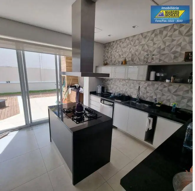 Foto 5 de Casa de Condomínio com 4 quartos à venda, 423m2 em Votorantim - SP