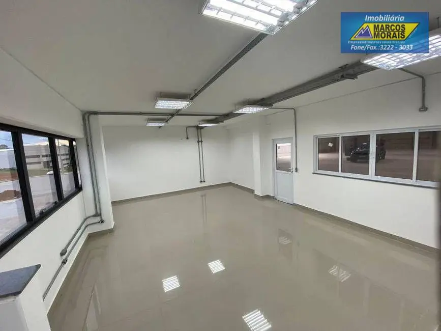 Armazém / Galpão para alugar, 1800m2 em Éden, Sorocaba - SP - imagem 8 Foto 8 de Armazém / Galpão para alugar, 1800m2 em Éden, Sorocaba - SP