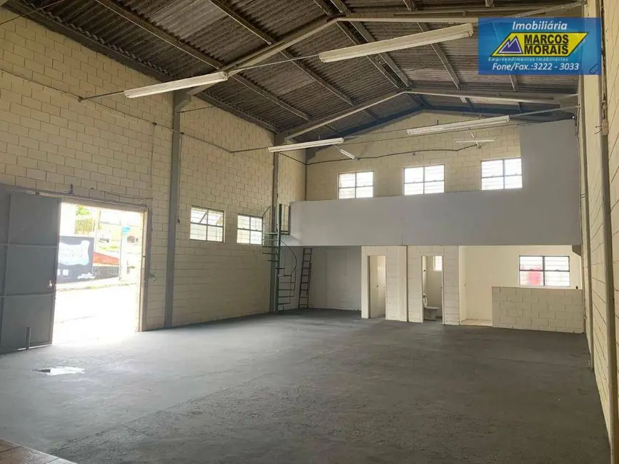 Foto 3 de Armazém / Galpão à venda, 300m2 em Vila Barão, Sorocaba - SP