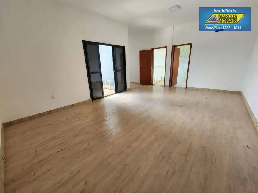 Foto 5 de Casa de Condomínio com 4 quartos à venda, 1050m2 em Aracoiaba Da Serra - SP