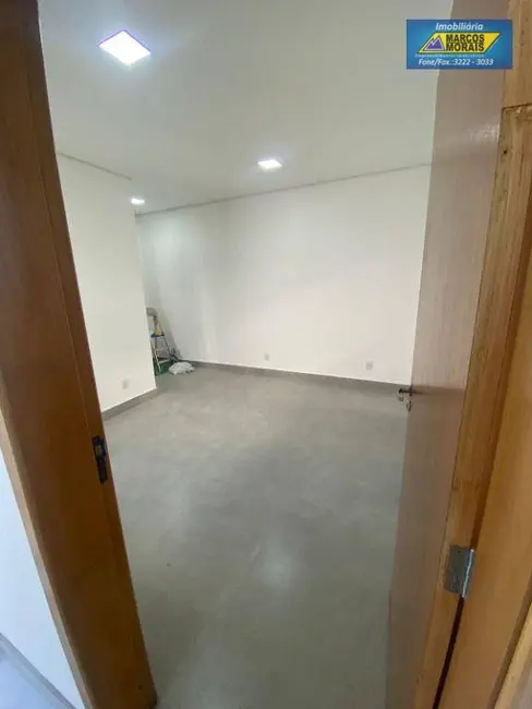 Foto 4 de Armazém / Galpão para alugar, 250m2 em Cajuru do Sul, Sorocaba - SP