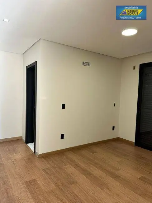 Casa de Condomínio com 3 quartos à venda, 250m2 em Loteamento Aldeia da Mata, Votorantim - SP - imagem 6 Foto 6 de Casa de Condomínio com 3 quartos à venda, 250m2 em Loteamento Aldeia da Mata, Votorantim - SP