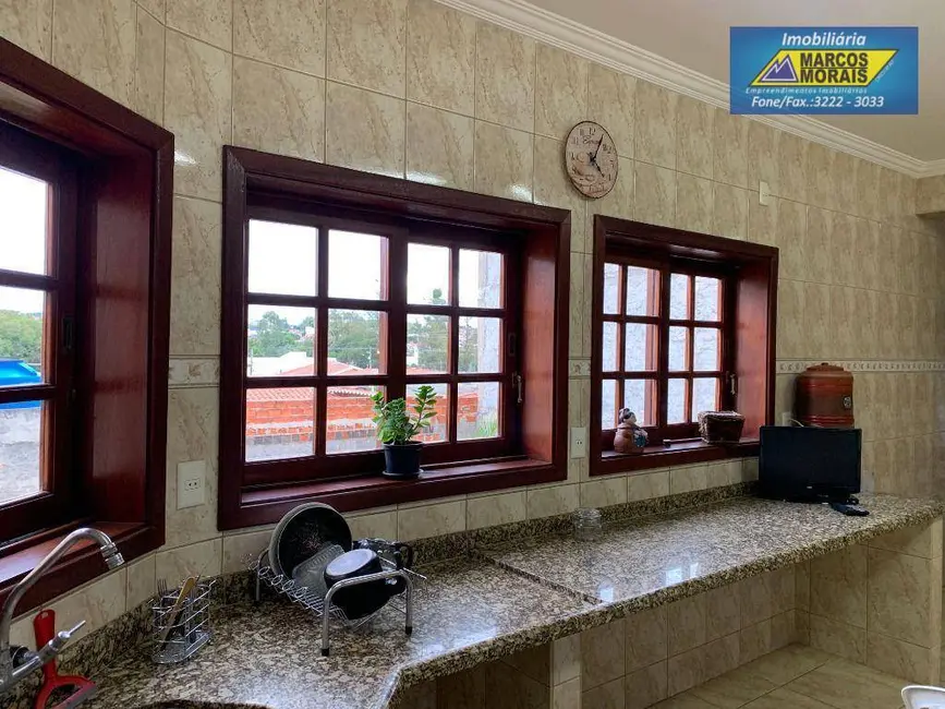 Casa com 3 quartos à venda, 300m2 em Vila Assis, Sorocaba - SP - imagem 1 Foto 1 de Casa com 3 quartos à venda, 300m2 em Vila Assis, Sorocaba - SP