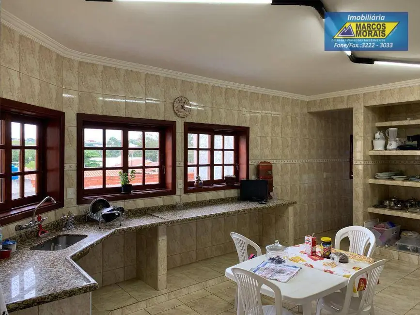 Casa com 3 quartos à venda, 300m2 em Vila Assis, Sorocaba - SP - imagem 3 Foto 3 de Casa com 3 quartos à venda, 300m2 em Vila Assis, Sorocaba - SP