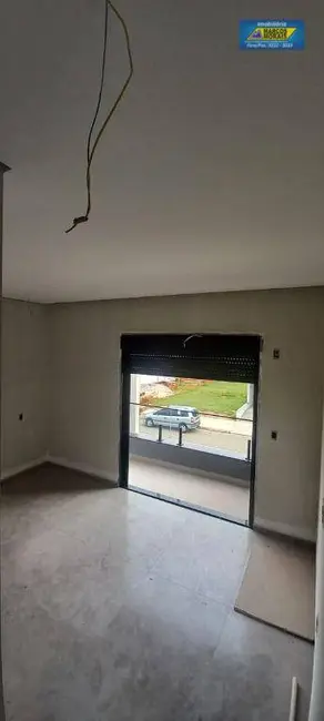 Casa de Condomínio com 3 quartos à venda, 200m2 em Wanel Ville, Sorocaba - SP - imagem 3 Foto 3 de Casa de Condomínio com 3 quartos à venda, 200m2 em Wanel Ville, Sorocaba - SP