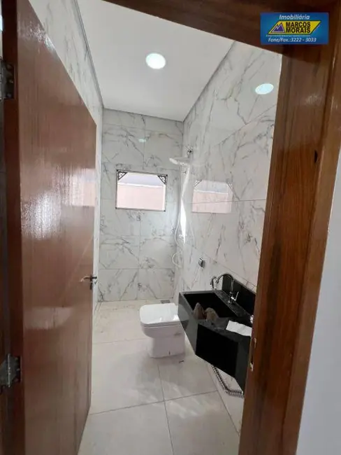 Casa de Condomínio com 3 quartos à venda, 200m2 em Wanel Ville, Sorocaba - SP - imagem 6 Foto 6 de Casa de Condomínio com 3 quartos à venda, 200m2 em Wanel Ville, Sorocaba - SP