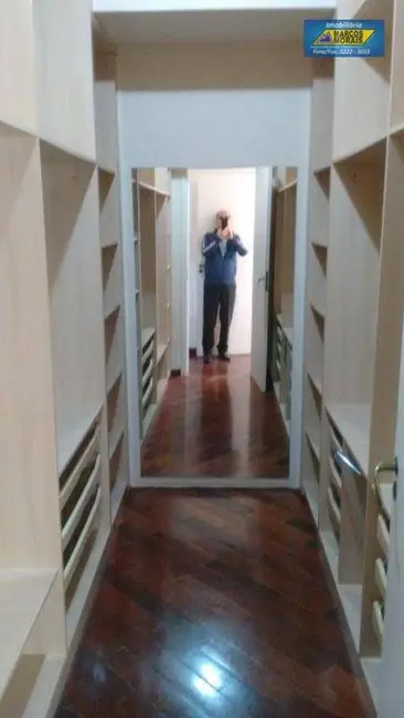 Casa de Condomínio com 3 quartos para alugar, 540m2 em Jardim Residencial Tivoli Park, Sorocaba - SP - imagem 5 Foto 5 de Casa de Condomínio com 3 quartos para alugar, 540m2 em Jardim Residencial Tivoli Park, Sorocaba - SP