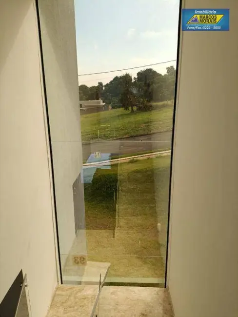 Foto 3 de Casa de Condomínio com 4 quartos à venda, 1050m2 em Aracoiaba Da Serra - SP