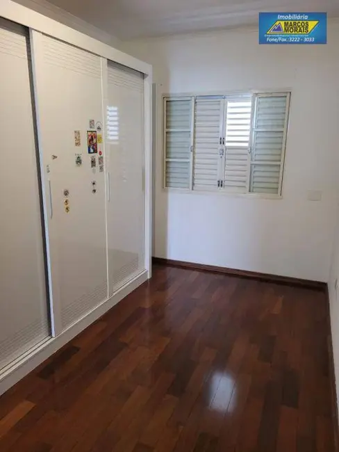 Casa com 2 quartos para alugar, 250m2 em Vila Trujillo, Sorocaba - SP - imagem 4 Foto 4 de Casa com 2 quartos para alugar, 250m2 em Vila Trujillo, Sorocaba - SP