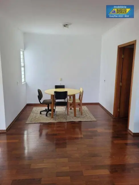 Casa com 2 quartos para alugar, 250m2 em Vila Trujillo, Sorocaba - SP - imagem 1 Foto 1 de Casa com 2 quartos para alugar, 250m2 em Vila Trujillo, Sorocaba - SP