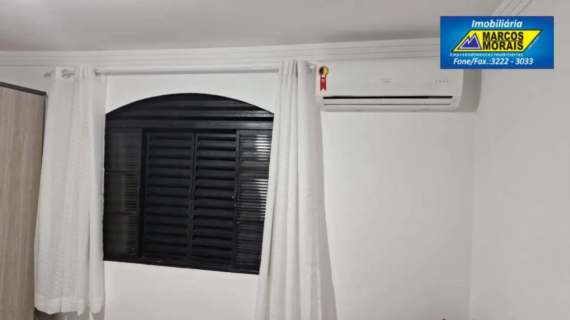 Foto 2 de Casa com 3 quartos à venda, 216m2 em Jardim Maria Antônia Prado, Sorocaba - SP