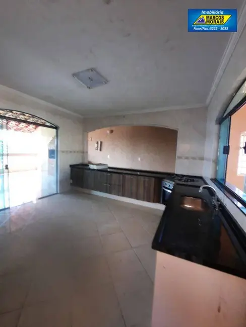 Foto 9 de Casa com 3 quartos para alugar, 200m2 em Jardim Residencial Deolinda Guerra, Sorocaba - SP