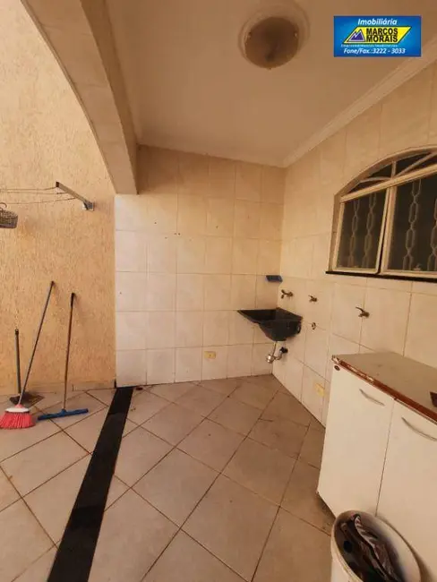 Foto 5 de Casa com 3 quartos para alugar, 200m2 em Jardim Residencial Deolinda Guerra, Sorocaba - SP