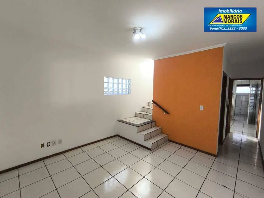 Foto 3 de Casa com 3 quartos para alugar, 125m2 em Vila Espírito Santo, Sorocaba - SP